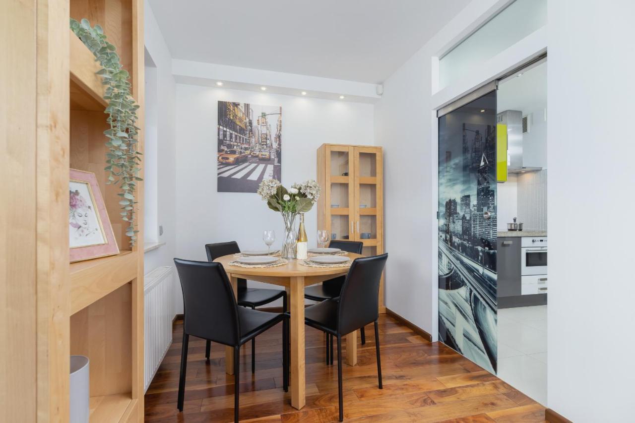 Krakow Blonia Apartment With Balcony By Noclegi Renters 외부 사진