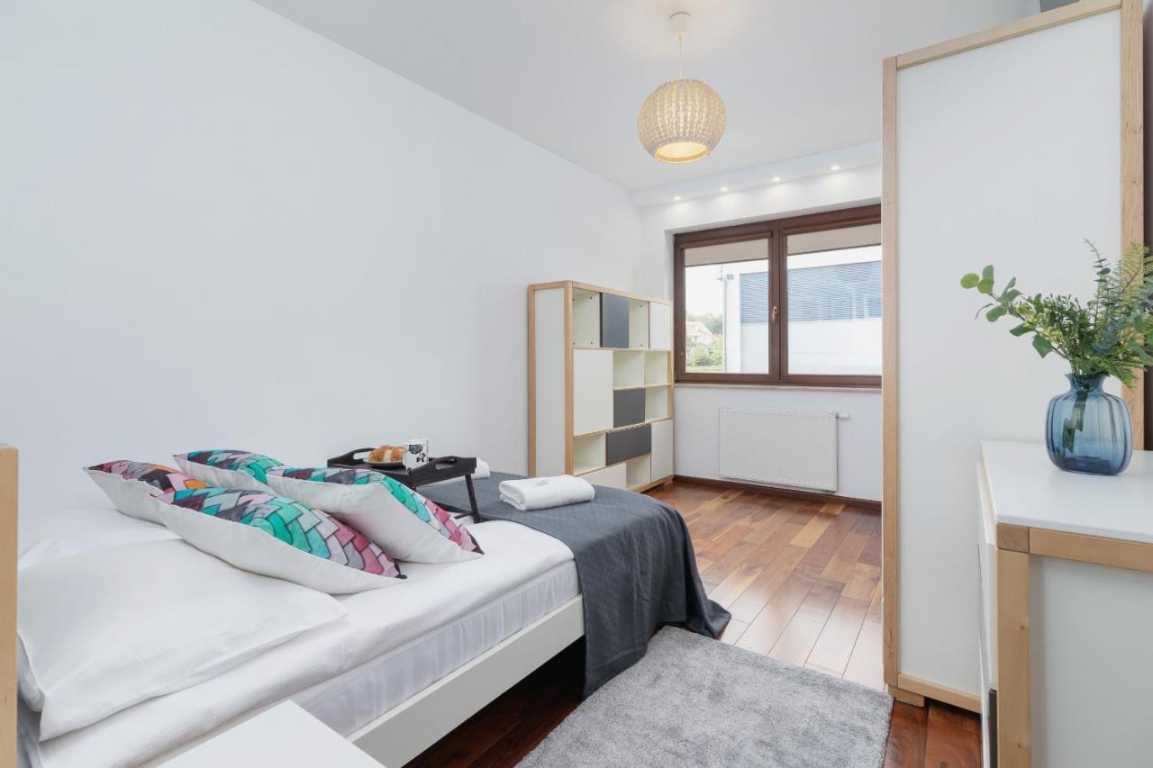 Krakow Blonia Apartment With Balcony By Noclegi Renters 외부 사진